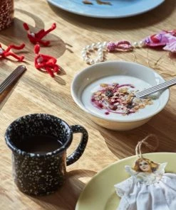 HAY Taza Enamel Mug Sprinkle Black