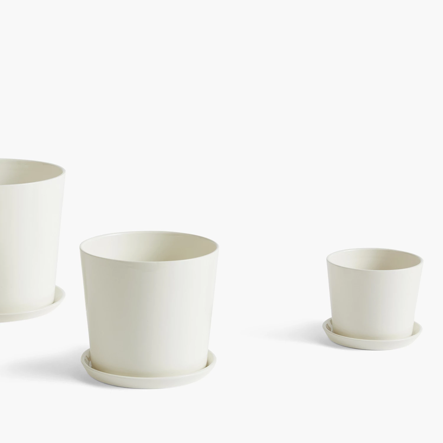 Outlet ๐งจ HAY Botanical Family Saucer L - Off White โค๏ธ 4 HAY Botanical Family Saucer L - Off White