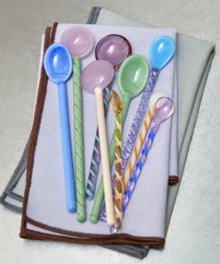 HAY Set of 2 Glass Spoons Twist Turquoise Pink